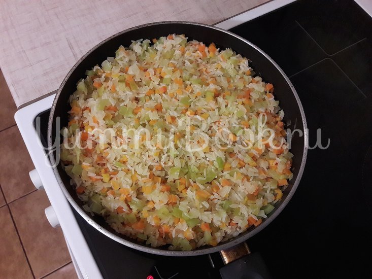 Пряный рис с овощами в сковороде - шаг 6