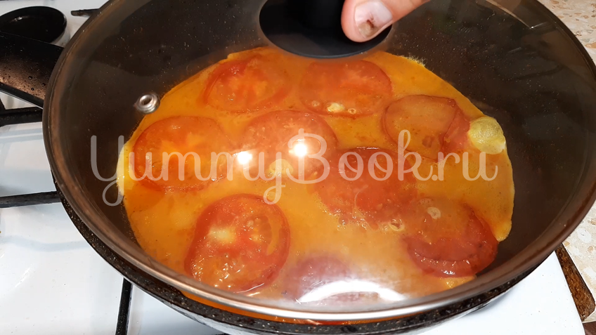 Омлет с помидорами и сыром - шаг 8