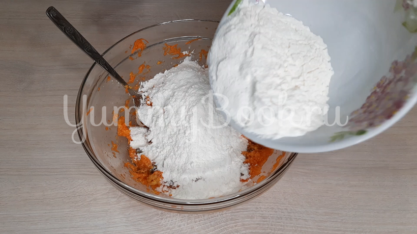 Морковное печенье с орехово-ягодной смесью - шаг 6