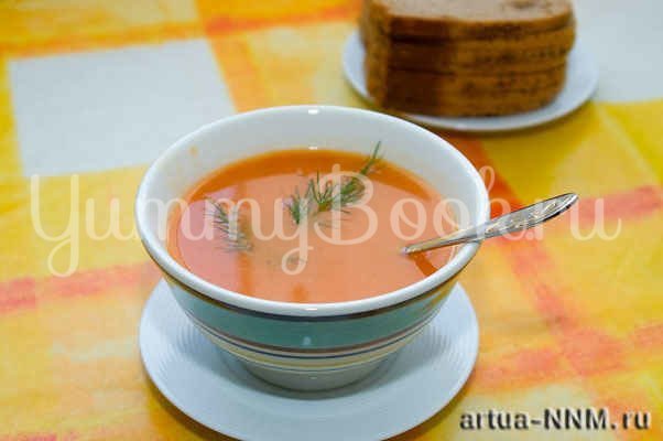 Суп из паприки и томатов с укропом