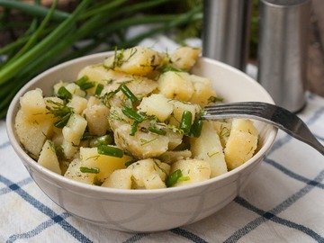  Салат Картофельный с зеленым луком