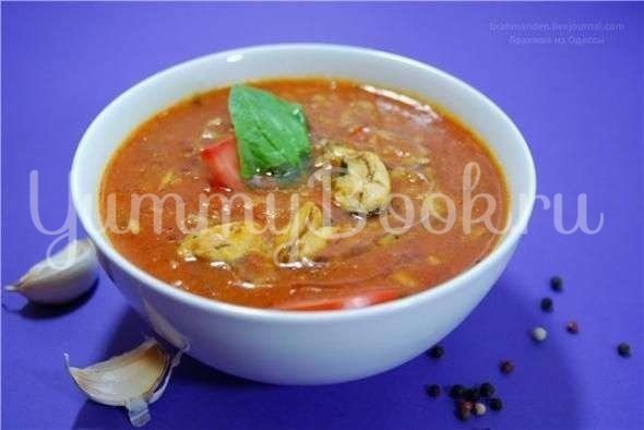 Суп томатный с рисом и мидиями