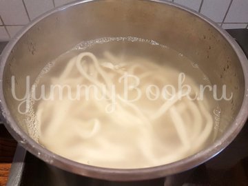 Удон домашний с курицей - шаг 7