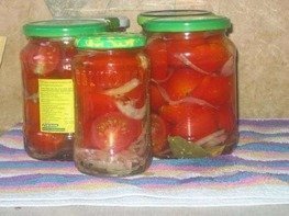 Маринованные помидоры с луком в растительном масле