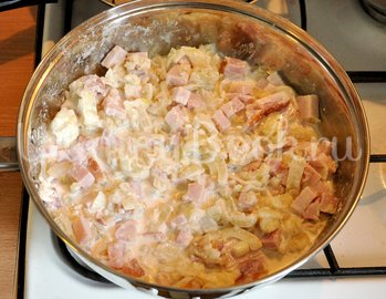 Пирог с ветчиной, курицей и луком - шаг 7