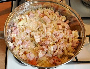 Пирог с ветчиной, курицей и луком - шаг 6