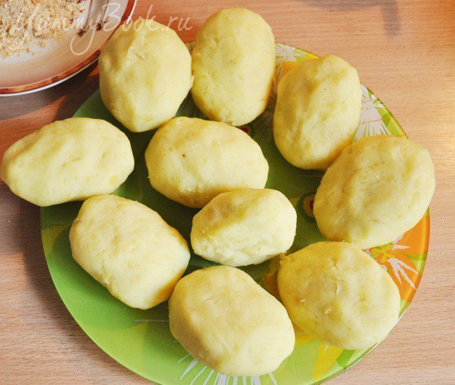 Зразы картофельные с грибами и луком - шаг 5