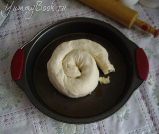 Пирог-улитка с картофелем и брынзой - шаг 6