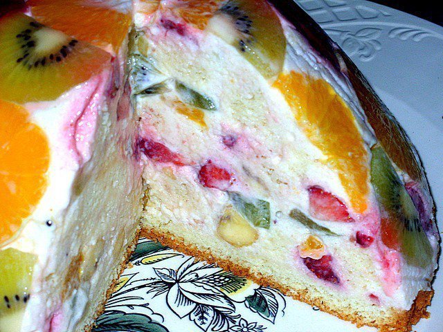Фруктово-бисквитный торт - шаг 15