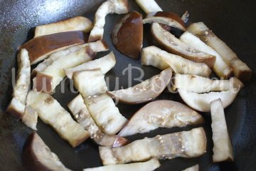 Баклажанно-грибной салат - шаг 5