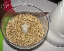 Рулетики из баклажанов с орехами и творогом - шаг 3