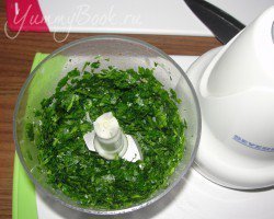 Рулетики из баклажанов с орехами и творогом - шаг 4