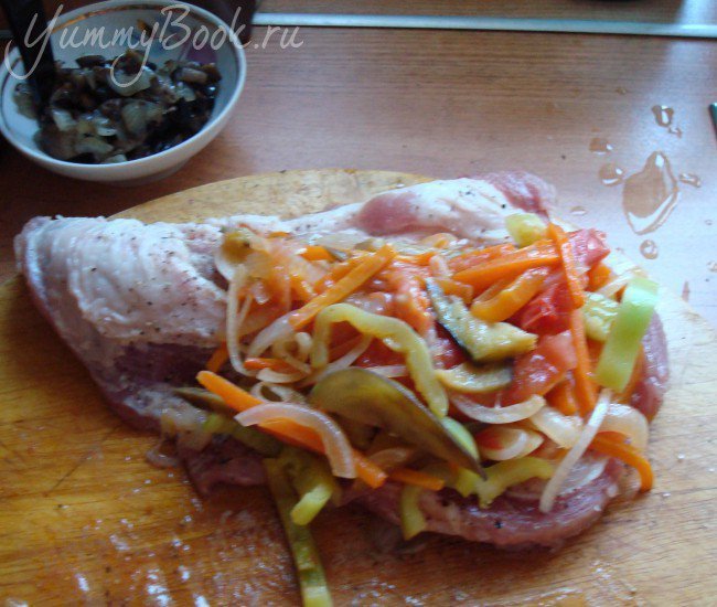 Кармашки  из свиной корейки с начинкой из овощей (2 вариант) - шаг 1