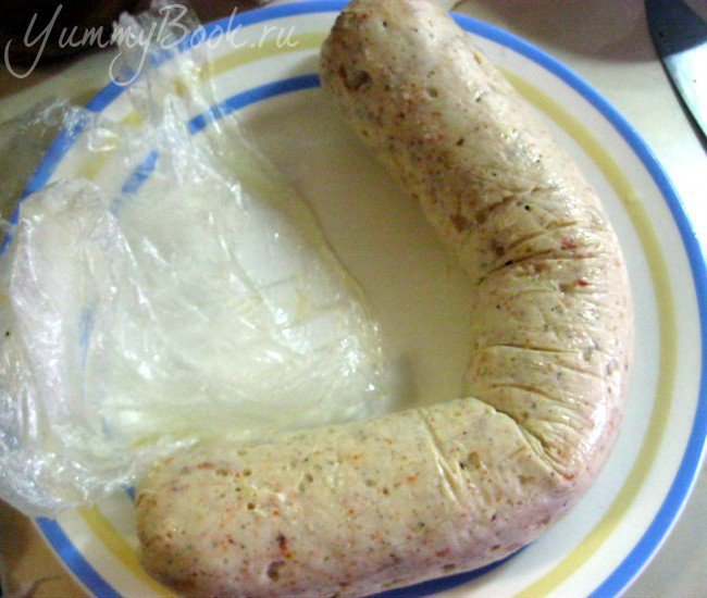 Куриная колбаса в тесте с тмином - шаг 5