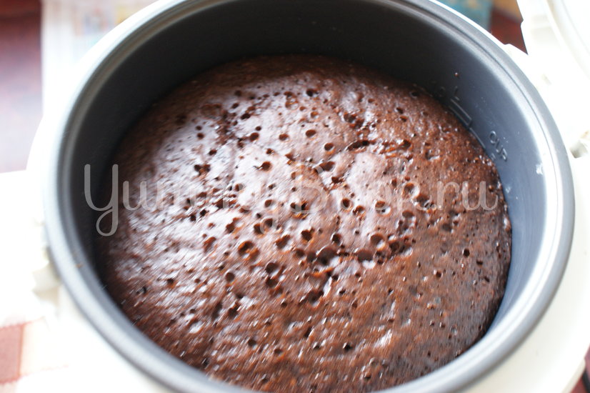 Шоколадный пирог с творожными шариками в мультиварке - шаг 6