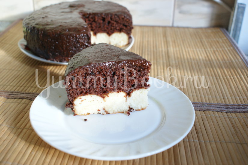 Шоколадный пирог с творожными шариками в мультиварке - шаг 10