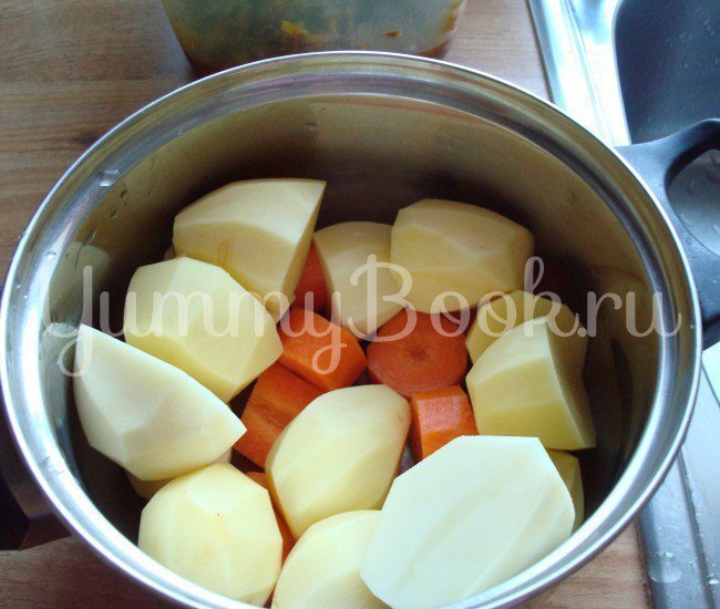 Картофельное пюре (с морковью) - шаг 1
