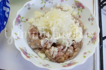 Пирог с мясом в мультиварке - шаг 3