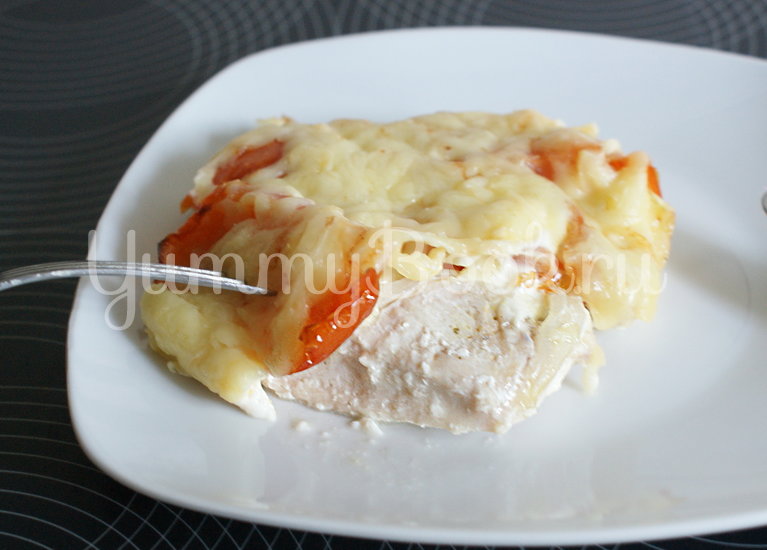 Куриное филе запеченное с  помидором и сыром - шаг 8