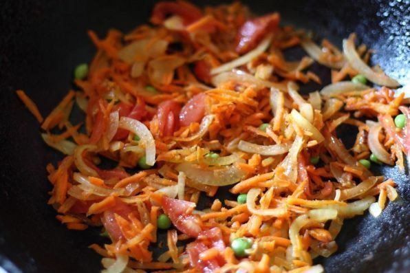 Жареный рис с овощами Indian style - шаг 2