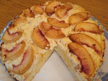 Пирог с творожно - персиковой начинкой