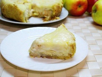 Яблочный пирог со сливочной заливкой