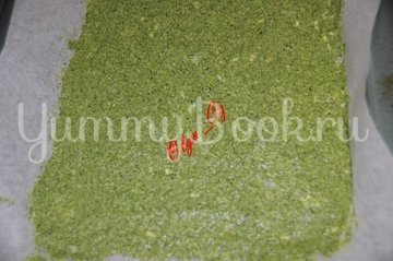 Пикантный рулет с ветчиной и перцем - шаг 1