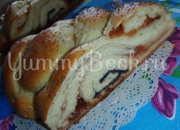 Плетенка с клубникой, яблоком и маком - шаг 9
