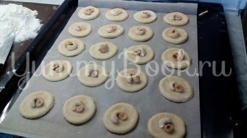 Песочное печенье с орехами на кефире - шаг 11