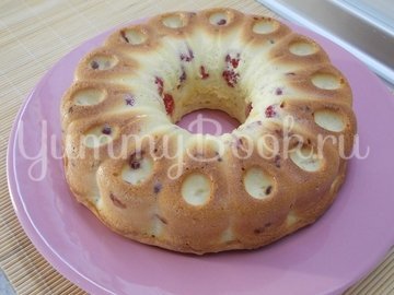 Ванильный кекс с сушеными вишнями - шаг 6