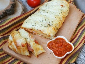 Пицца-рулет Стромболи