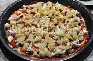 Курица, фаршированная ананасами и грибами – кулинарный рецепт