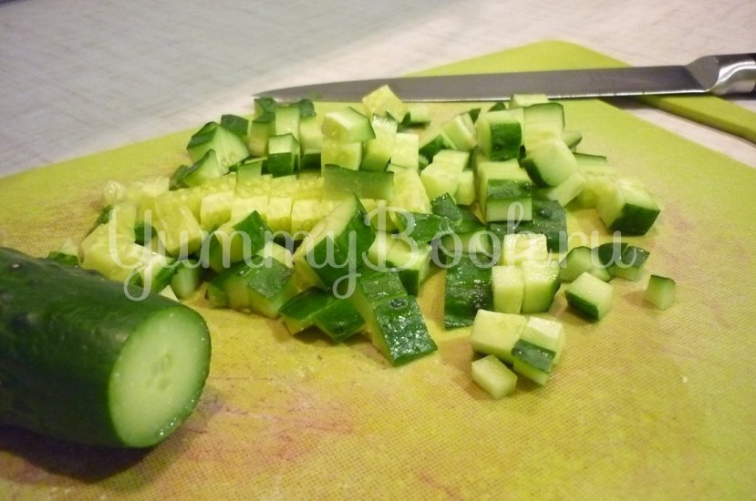 Лёгкий салат с тунцом и овощами - шаг 4