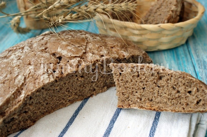 Подовый ржаной хлеб