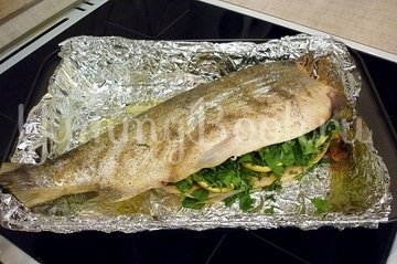 Нерка, запечённая с кинзой и лимоном - шаг 6