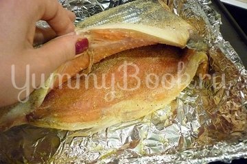 Нерка, запечённая с кинзой и лимоном - шаг 4