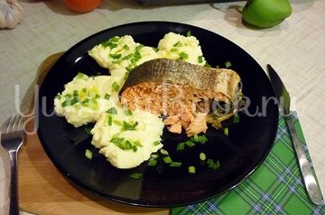 Нерка, запечённая с кинзой и лимоном - шаг 8