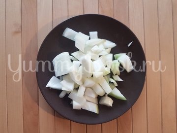 Гуляш из говядины в мультиварке - шаг 4