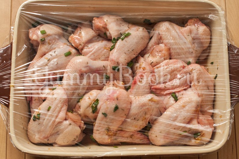 Куриные крылышки, запеченные в духовке - шаг 3
