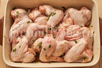 Куриные крылышки, запеченные в духовке - шаг 2