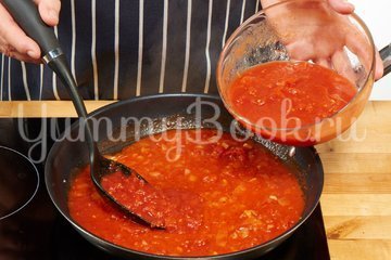 Томатный суп с макаронами (Zupa pomidorowa) - шаг 2