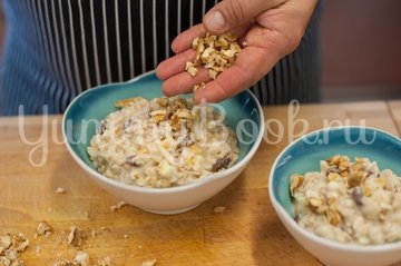 Овсянка с сухофруктами и орехами - шаг 4