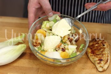 Салат с курицей и мандаринами - шаг 3