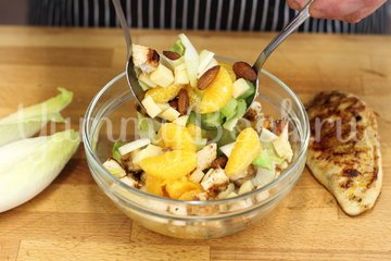 Салат с курицей и мандаринами - шаг 2