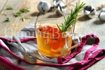Согревающий чай с грейпфрутом и розмарином - шаг 2