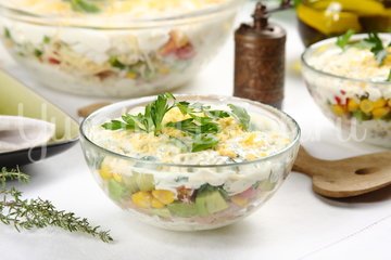 Слоёный салат с тунцом и пекинской капустой - шаг 6