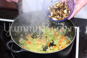 Кашотто из перловой крупы с индейкой - шаг 1