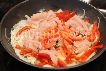 Запеканка из макарон с курицей и сыром - шаг 3