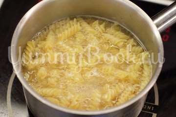 Запеканка из макарон с курицей и сыром - шаг 1