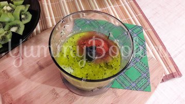 Куриные филе и бёдра в маринаде из киви и чеснока - шаг 3